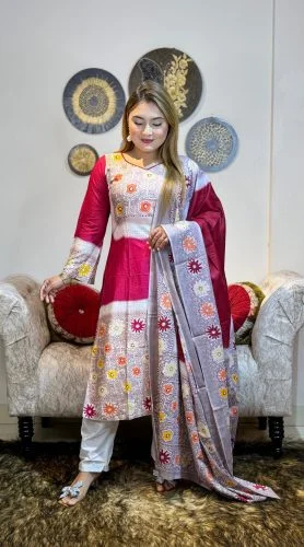 RN121-আনস্টিচ সম্পূর্ণ প্রিমিয়াম কটন ডিজিটাল প্রিন্ট থ্রী পিস - Image 2